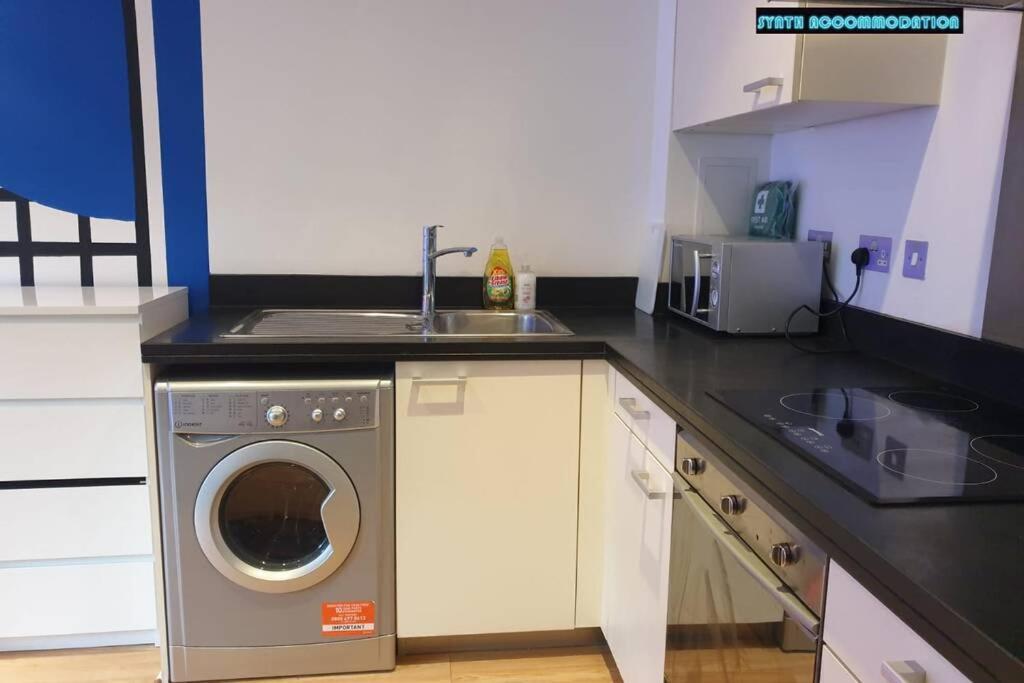 80S Retro 1Bed Studio Serviced Apartment Canary Wharf Perfect For Solo & Couple Travellers Londres Exterior foto